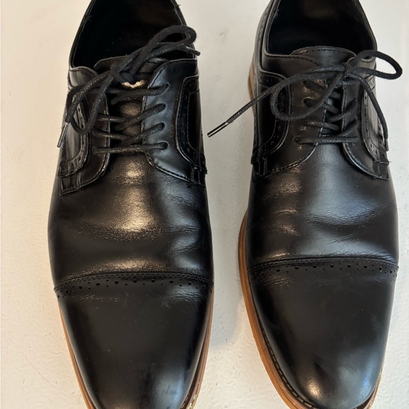Stacy Adams Black Leather Oxfords with Tan Sole - Picture 1 of 3